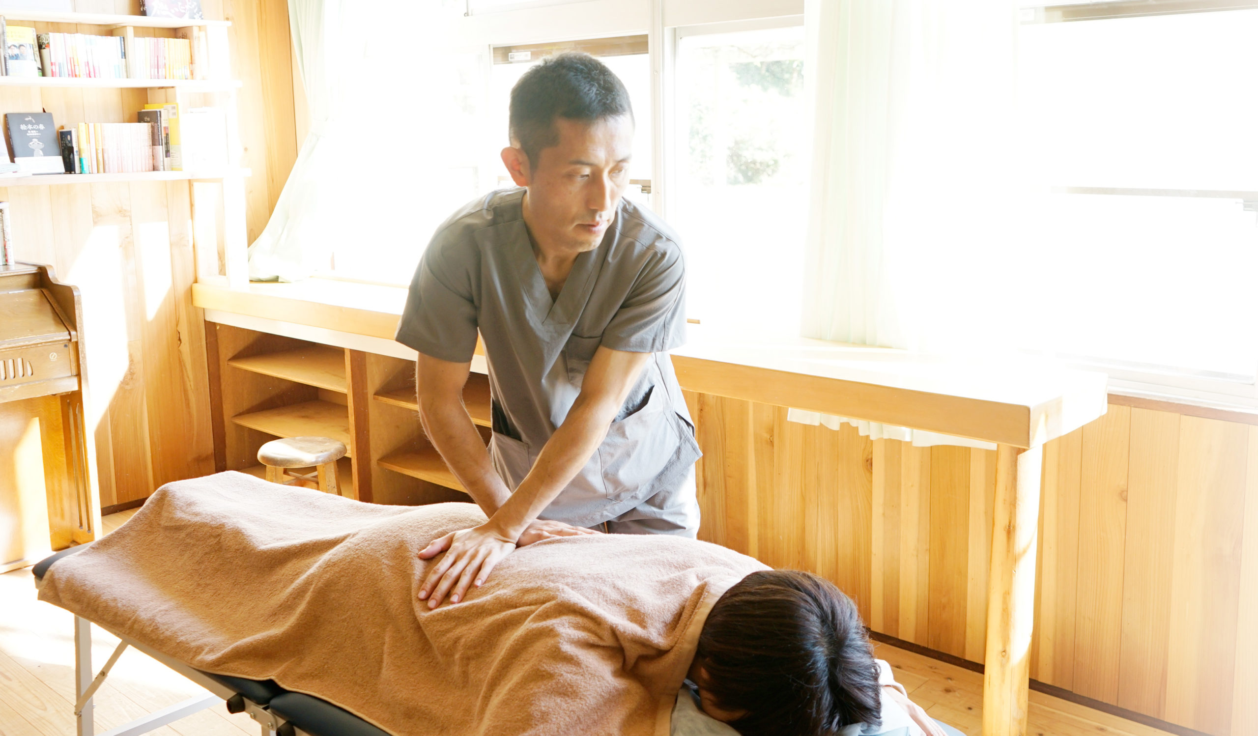 出張専門はなざわ整体院